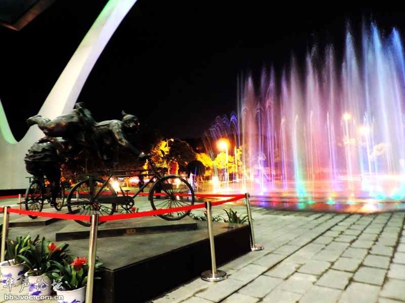 夜幕下的株洲小巨蛋